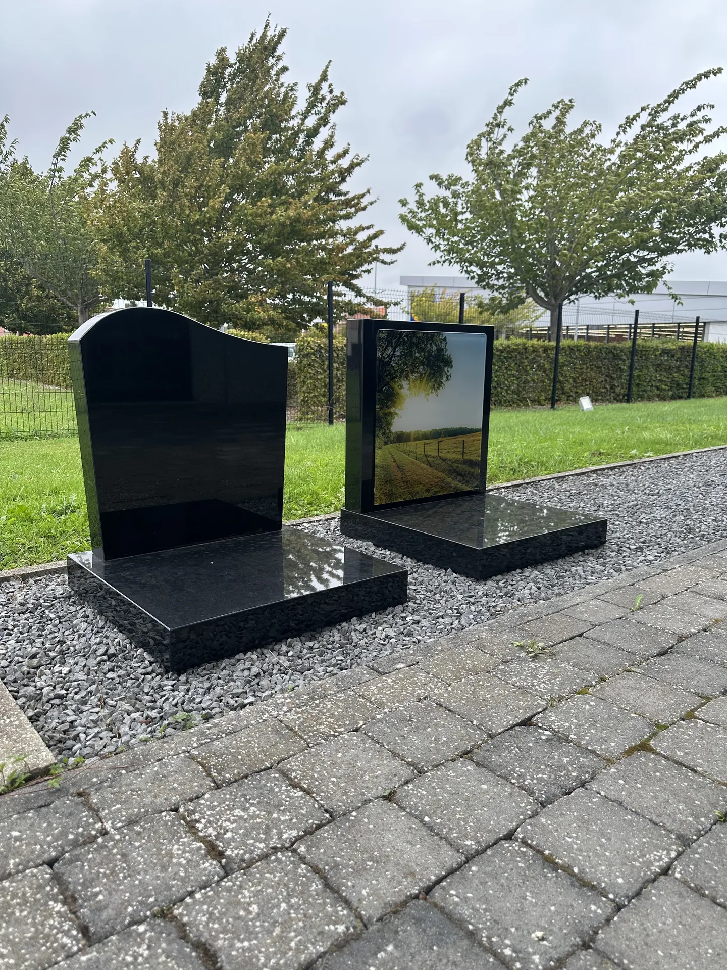 Conception 3D et sélection de granits pour la création d'un monument funéraire par la Maison Buchet dans les Weppes